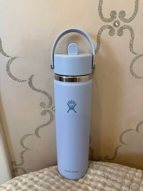 Hydro Flask 24 oz. Wide Mouth Bottle with Flex Straw